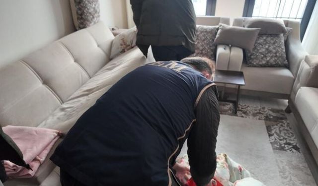 DEAŞ’a Şafak Baskını: 3 Gözaltı