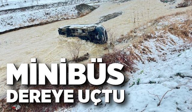 Karlı yolda minibüs dereye uçtu: 8 yaralı