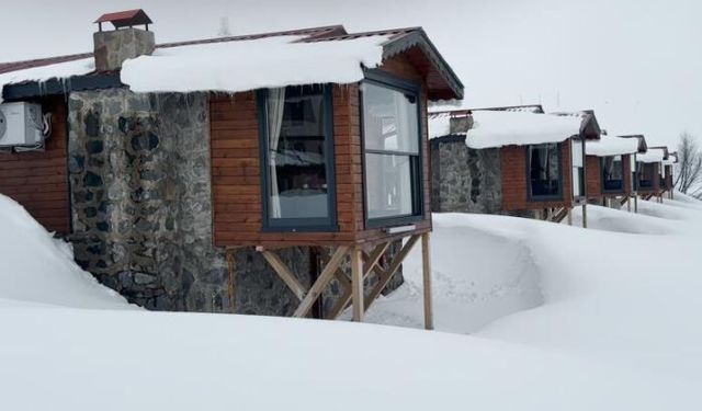 Dünyaca ünlü Handüzü Yaylası’nda kar etkisini sürdürüyor