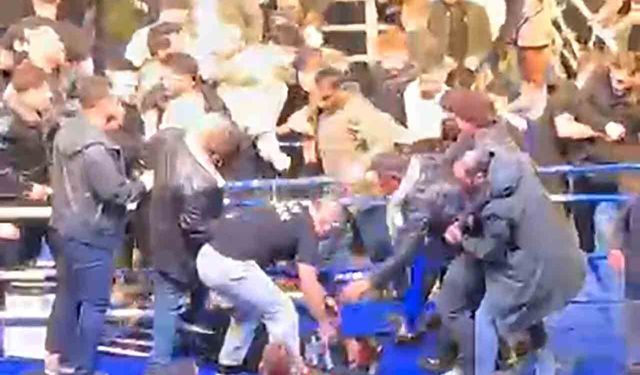 Türk ve Rus boksörün maçında ring savaş alanına döndü