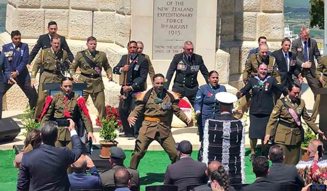 Yeni Zelandalı Askerlerden Conkbayırı’nda Haka