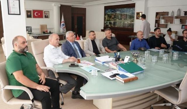 Düzce Belediyesi’nden Kaynaşlı Belediyesi’ne destek