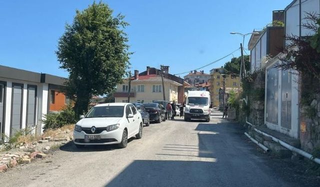 İnşaatta çalışırken yaralanan işçi hastaneye kaldırıldı