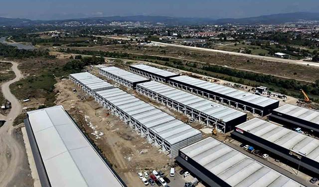 Düzce'deki dükkanların tamamı satıldı