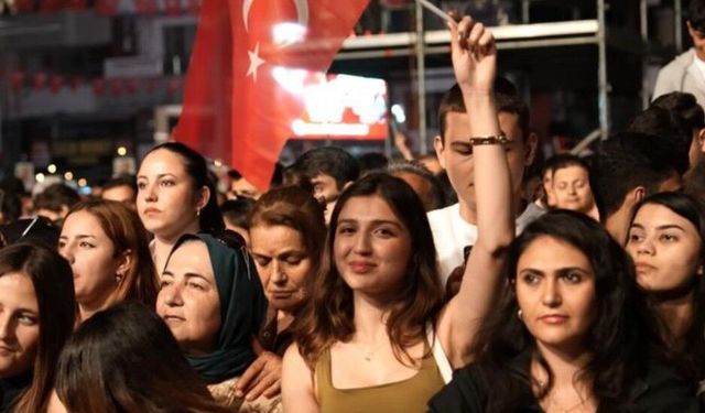 Antalya’da 30 Ağustos’ta Derya Uluğ konser verecek