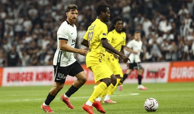 Trendyol Süper Lig: Beşiktaş: 1 - Eyüpspor: 0 (İlk yarı)