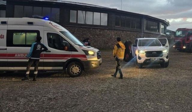 Erciyes'te donma tehlikesi geçiren şahıs kurtarıldı