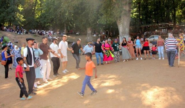 Karadeniz ezgileri Çınarcık'ta yankılandı