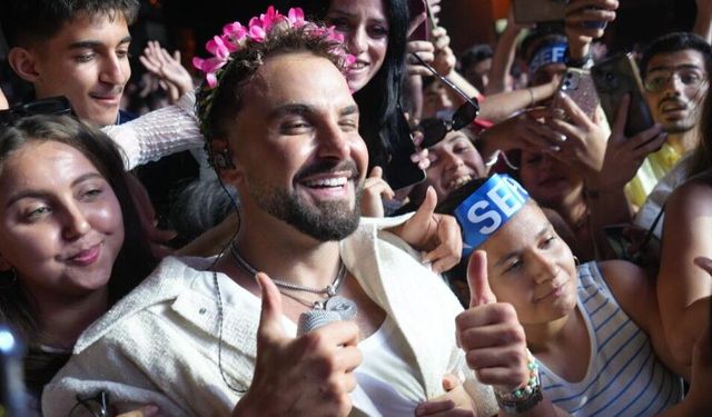 Sarımsak festivalinde sahne alan Sefo, binlerce vatandaşa unutulmaz bir gece yaşattı