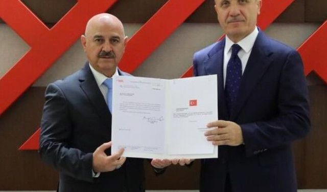 Düzce Üniversitesi Rektörü Sözbir mazbatasını aldı