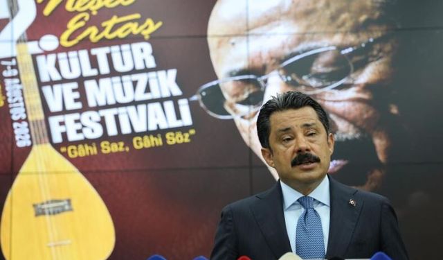 Neşet Ertaş'ın sanatını anlatan kitap okuyucuyla buluşuyor