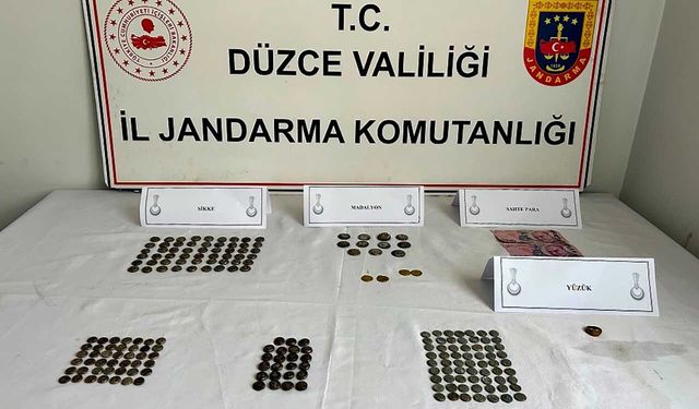 Tarihi eser operasyonu: 196 sikke ele geçirildi