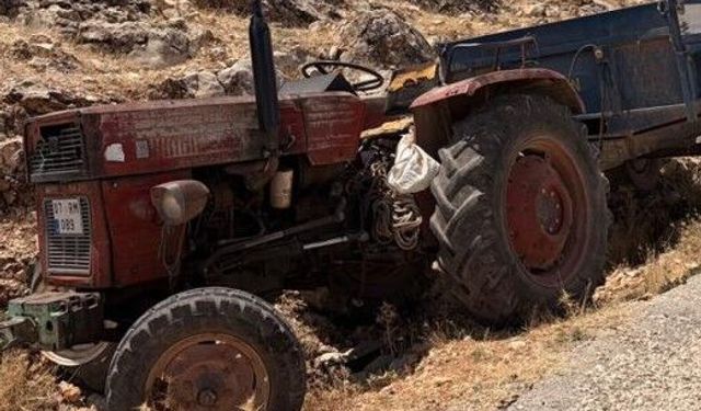 Traktör sürücüsü yaşlı adam kazada hayatını kaybetti