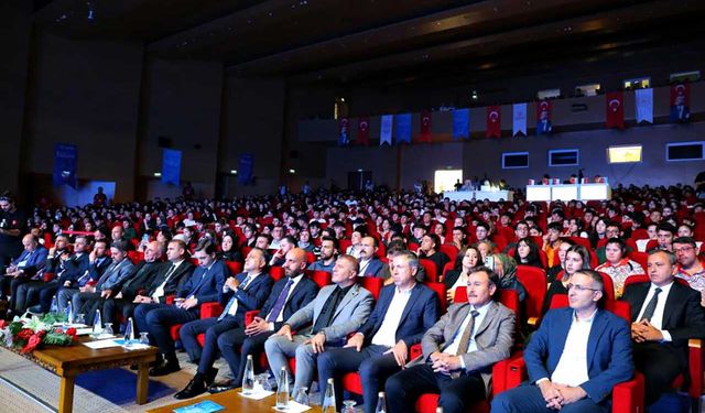 Kahramanmaraş'ta Türkiye Şiir Okuma Yarışması heyecanı