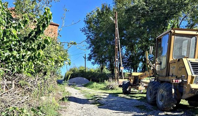 Nebioğlu’nda yollar ve altyapı aynı anda yenileniyor