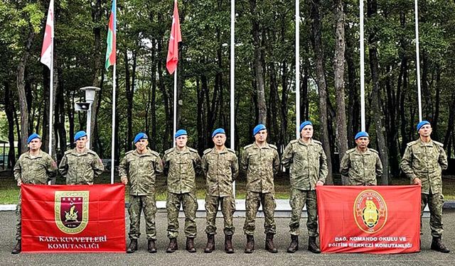 9 subay ve 1 astsubay Gürcistan'da Yaz Temel Dağcılık Kursu’na katıldı