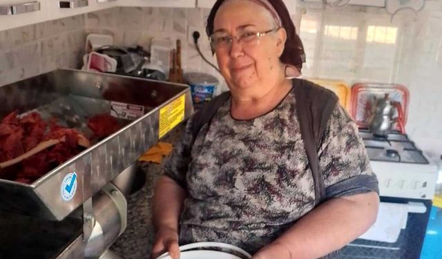 Uzunköprü’de kadınlara salça makinesi desteği