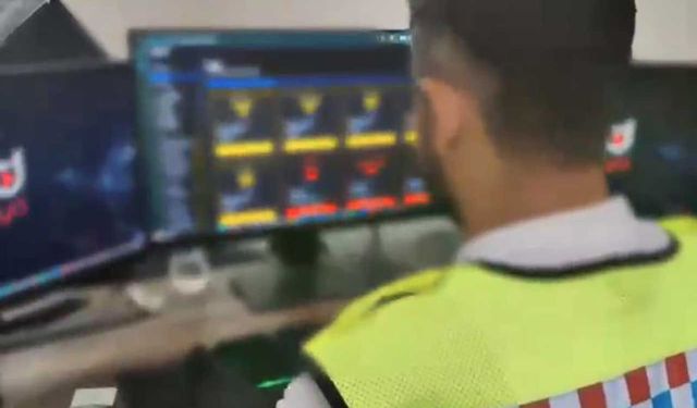 Kendilerini başsavcı olarak tanıttılar: 8 şüpheli tutuklandı