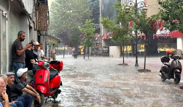 Karabük için kuvvetli sağanak uyarısı: Sel ve heyelana dikkat