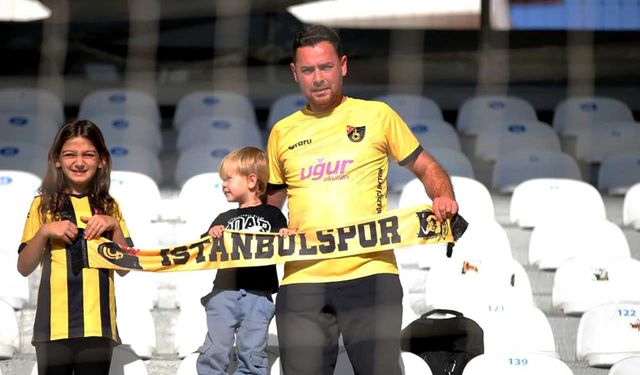 Tribünde tek başına, İstanbulspor aşkı mesafe tanımıyor