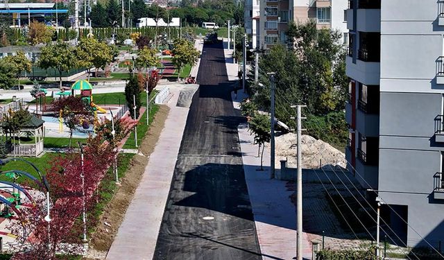 İki sokak baştan sona yenilendi: Trafiğe açıldı