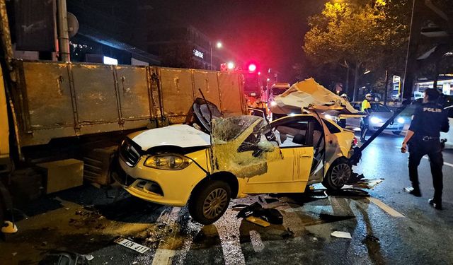Makas atan sürücü dehşet saçtı: 3 yaralı
