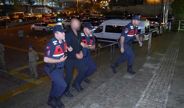 Yolsuzluk soruşturmasında yeni detay: Şoför para ve daire iddialarını anlattı