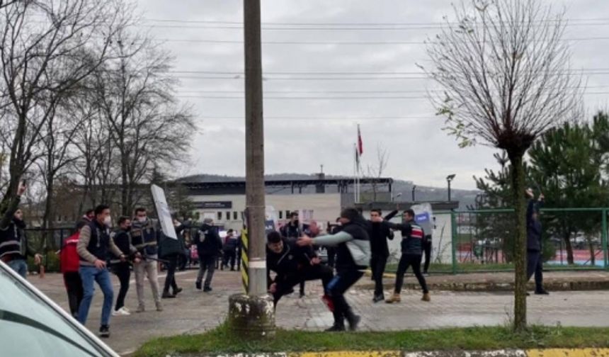 Maçta ortalık savaş alanına döndü!