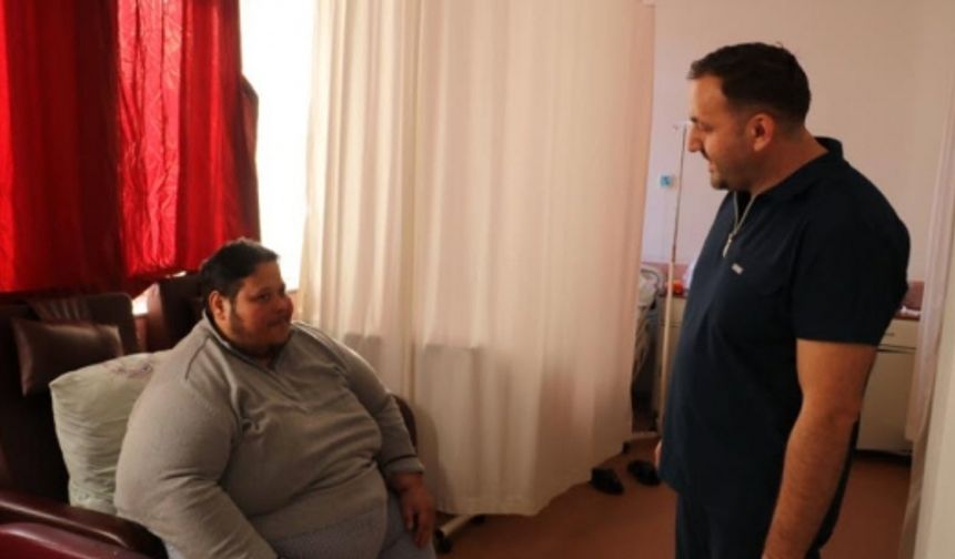 217 kiloyla yürüyemeyecek hale geldi, tüp mide ameliyatıyla kilolarından kurtulacak