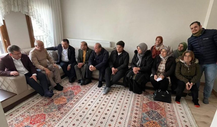 Ak Partiden depremzede ailelere ziyaret