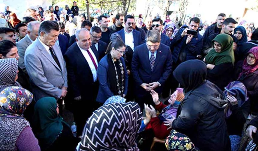 Bartın'da madendeki göçükte hayatını kaybeden madenci son yolculuğuna uğurlandı