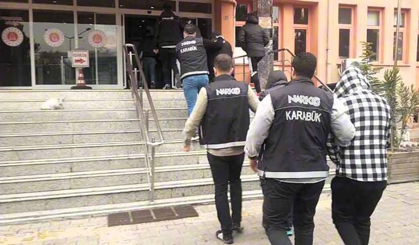 Karabük'te zehir tacirlerine darbe: 3 tutuklama