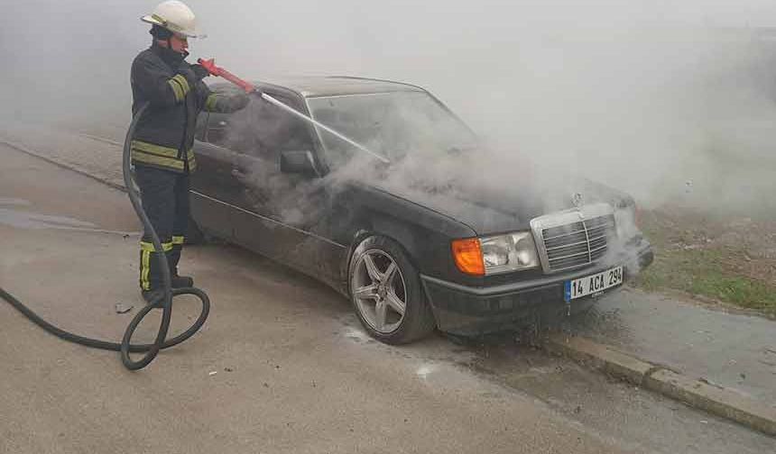 Seyir halindeki otomobilde yangın