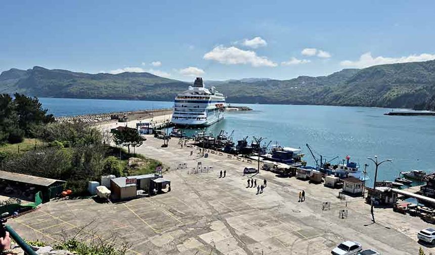 Çeşm-i Cihan Amasra, Rusların ilk durağı ya da son uğradığı yer oluyor