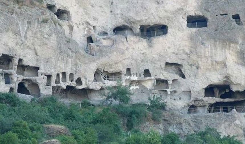İnönü Mağaraları'na turistlerden yoğun ilgi