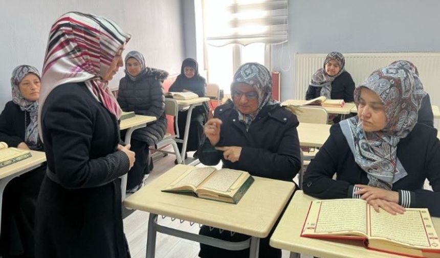 İşitme ve görme engellilerin Kur'an-ı Kerim sevgisi
