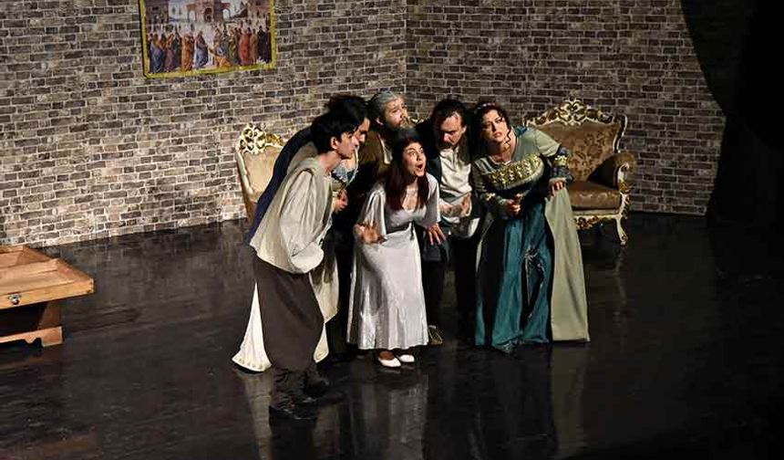 Öğrencilerinden unutulmaz performans