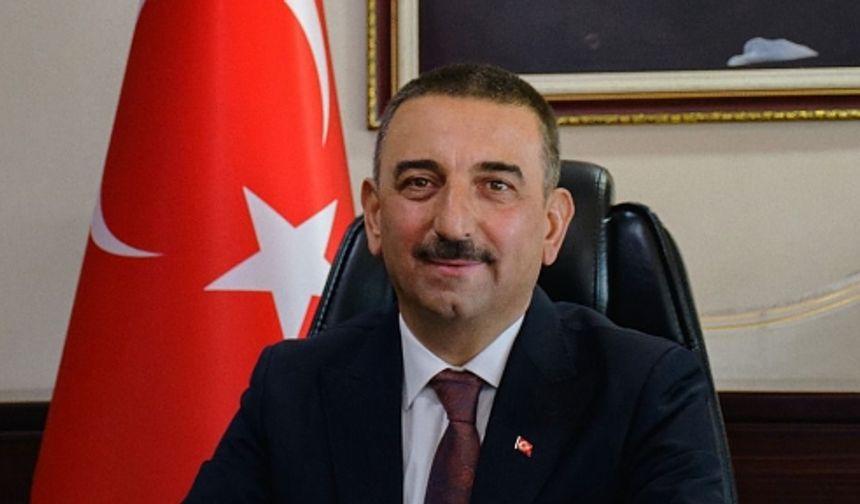 “Tüm annelerimizin Anneler gününü kutluyorum”