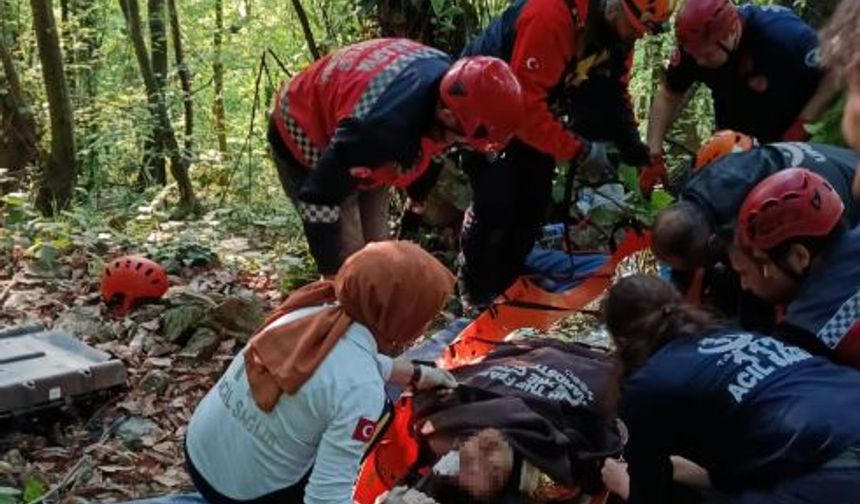 Kontrolden çıkan UTV şarampole devrildi: 2 yaralı
