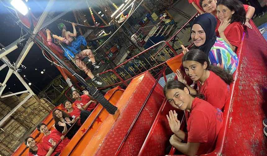 Eğitim, öğretim ve şov bir arada