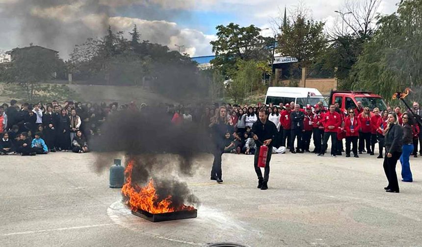 Okullarda Afet Alarmı: Öğrenciler Tatbikatta Hazır!