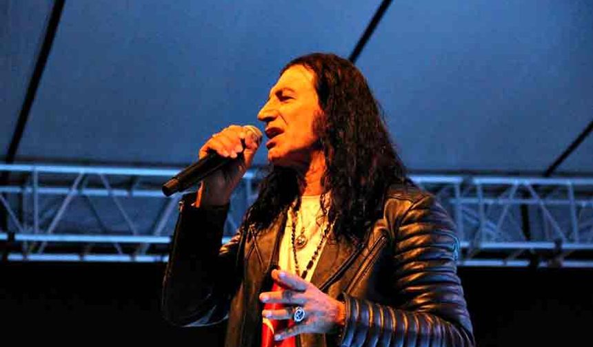 Murat Kekilli Çorumlu hayranlarını coşturdu