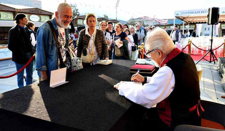 Osmangazi Kitap Fuarı 8’inci gününde de doldu taştı