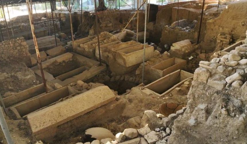 Antandros kazıları tüm hızıyla sürüyor