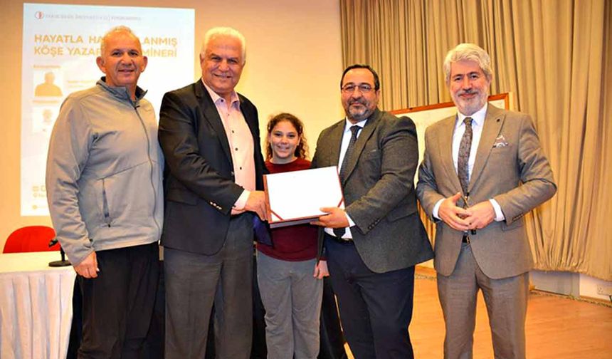 Hasan Hastürer: "Yüz bin kere doğsam yine gazeteci olurum"