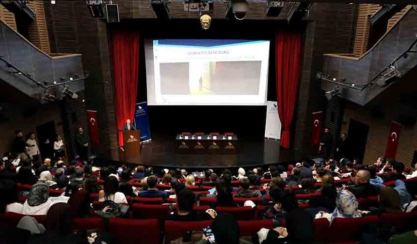 Türkiye’de felsefenin dünü, bugünü ve yarını konuşuldu