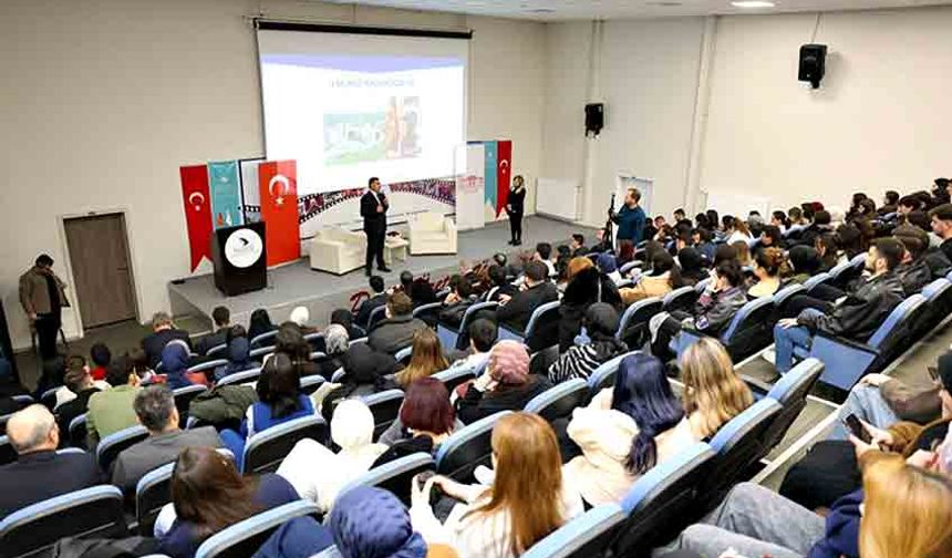 Vali Aslan’dan öğrencilere kariyer tavsiyeleri