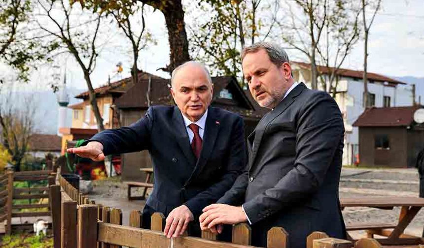 Batı Karadeniz'in Efes'ini gezdi