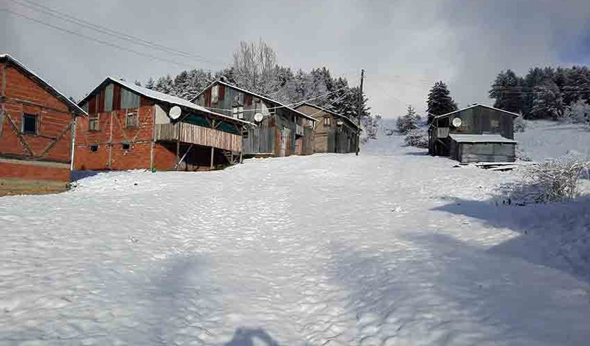 Kar kalınlığı 10 santimetreye ulaştı
