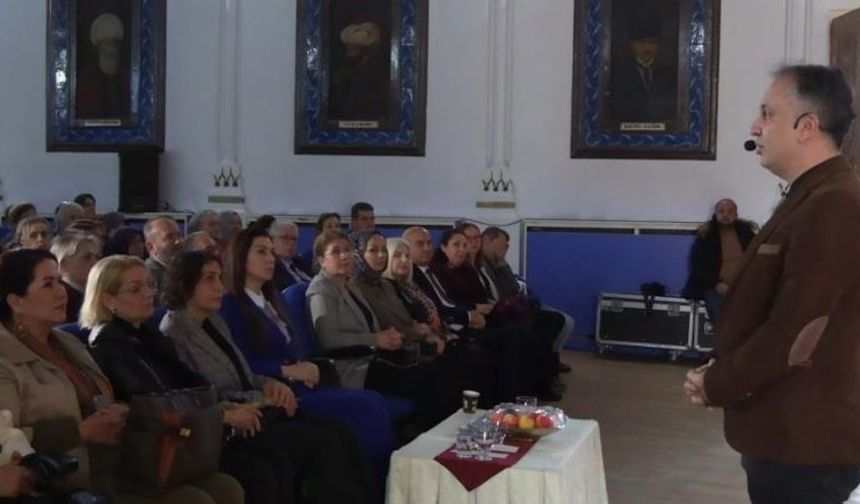 Ebeveynlere 3 yaş altına telefon ve tablet uyarısı